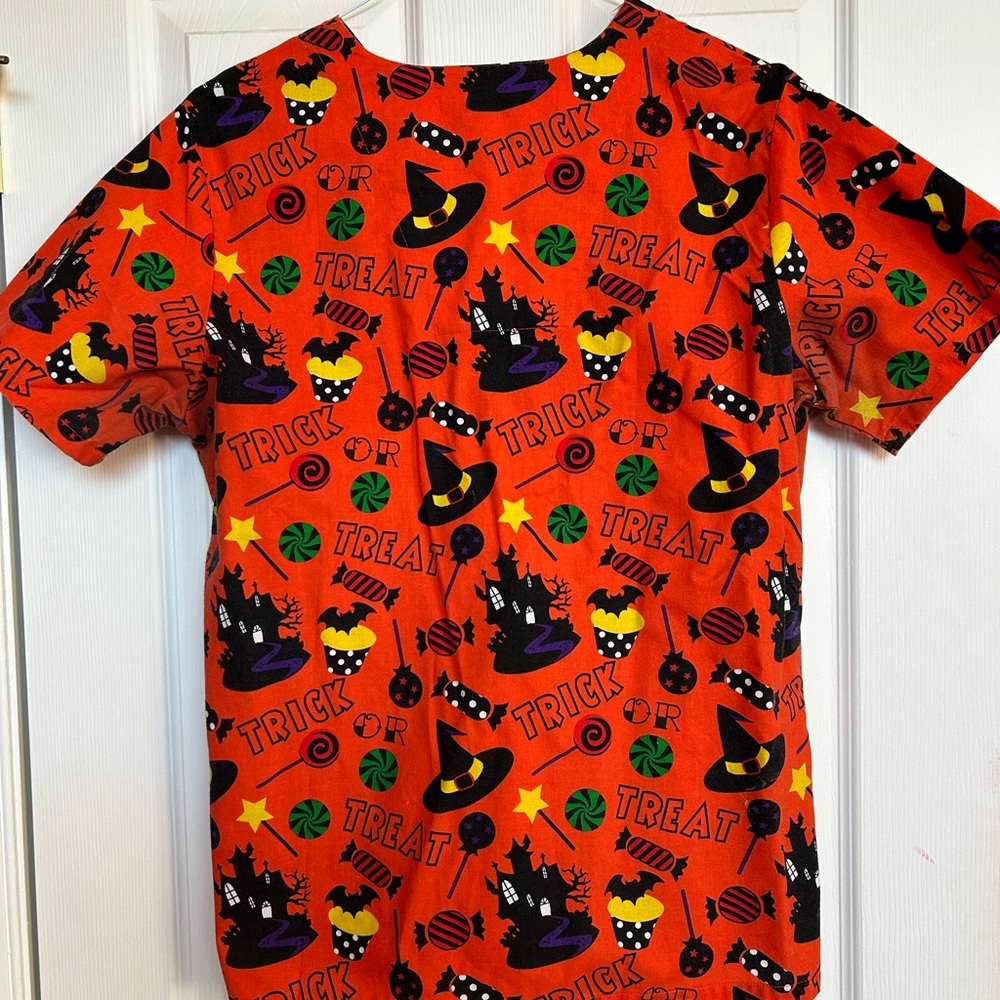Women’s Halloween Scrub Top